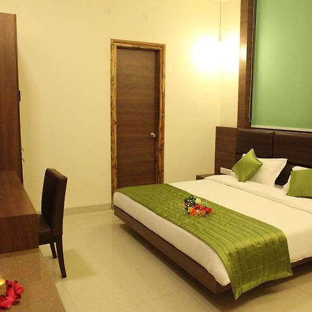 Hotel Golden Fern Patiala Exterior photo