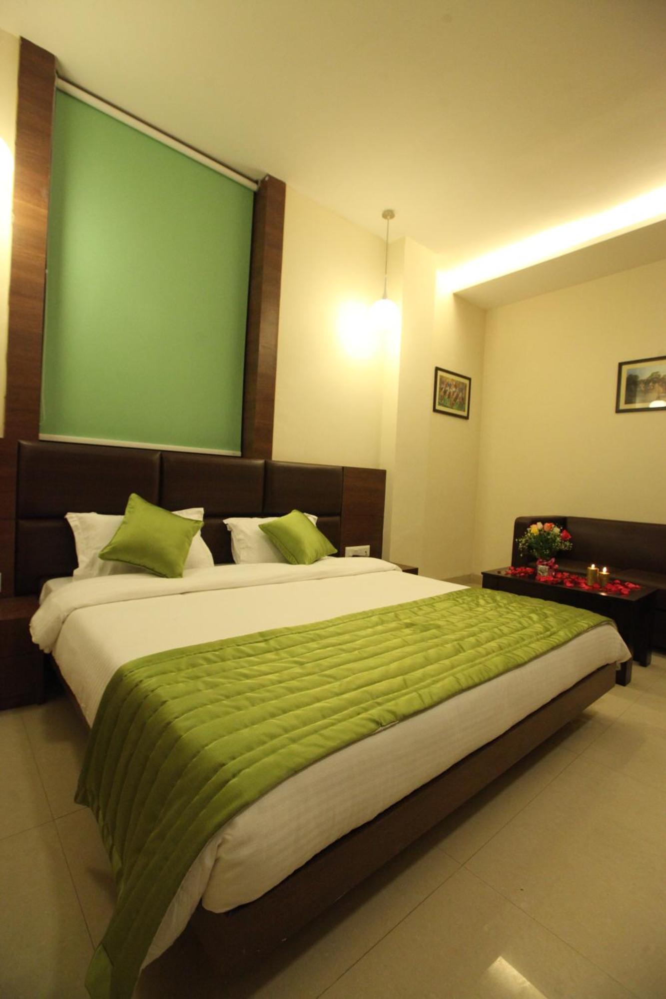 Hotel Golden Fern Patiala Exterior photo